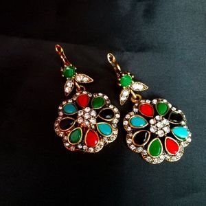 Rhinestone Cut Colored Stones Hinged Post Earring